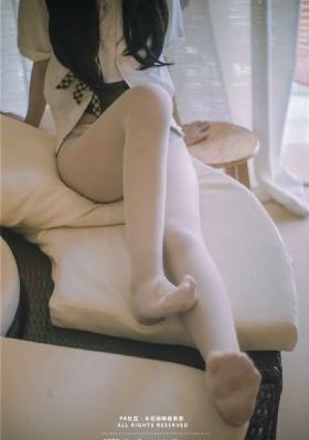 妲己把裤子脱了打开腿让人_高清电影观看