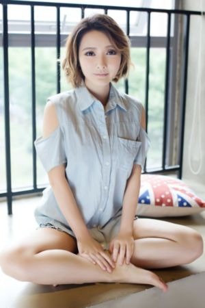 八度电影免费完整版_1080在线视频播放